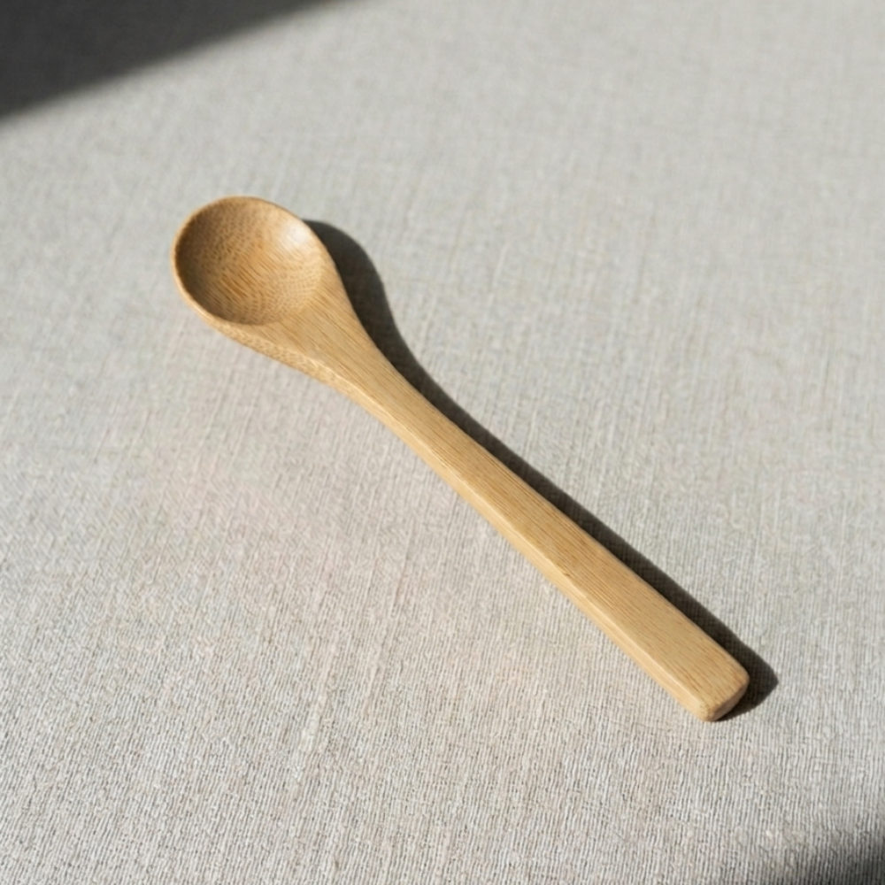 Bambusová lžička na matchu